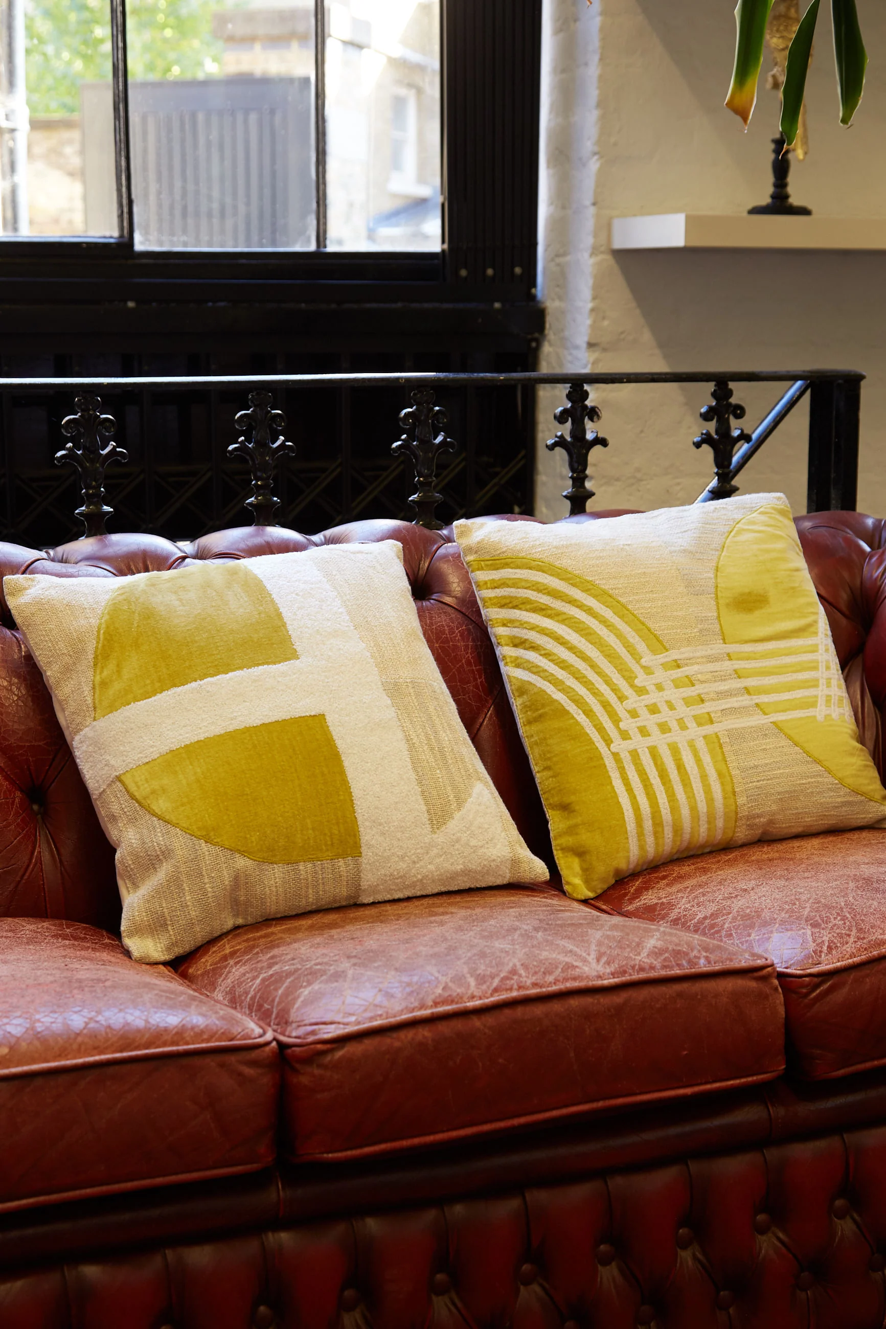3D Abstract Circle Woven Applique-Cushion - Image 2