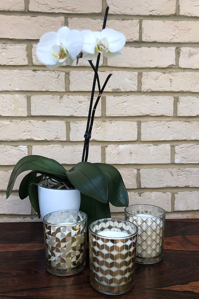 Large Gold Chevron Deco Candle - Image 3