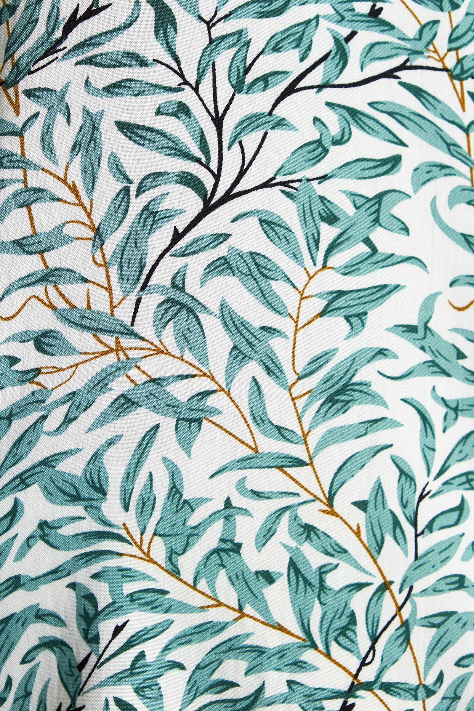 Abinaya Leaf Print Short Sleeved Shirt Green - Image 4