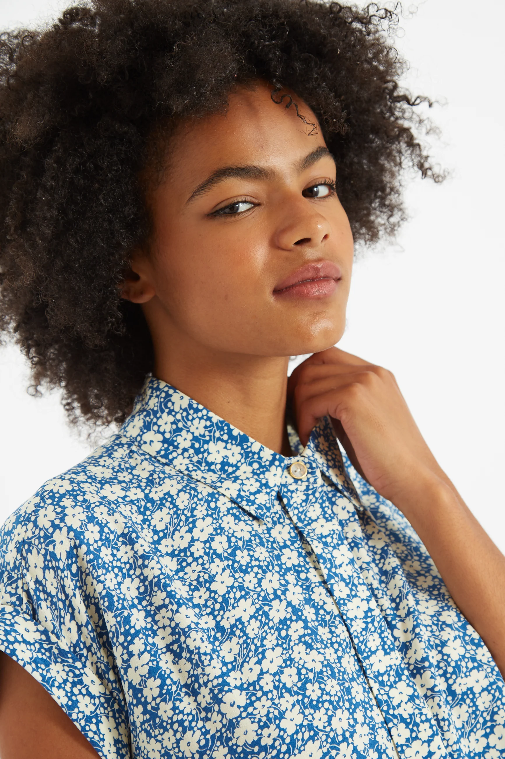 Abinaya Periwinkle Short Sleeved Shirt - Image 4