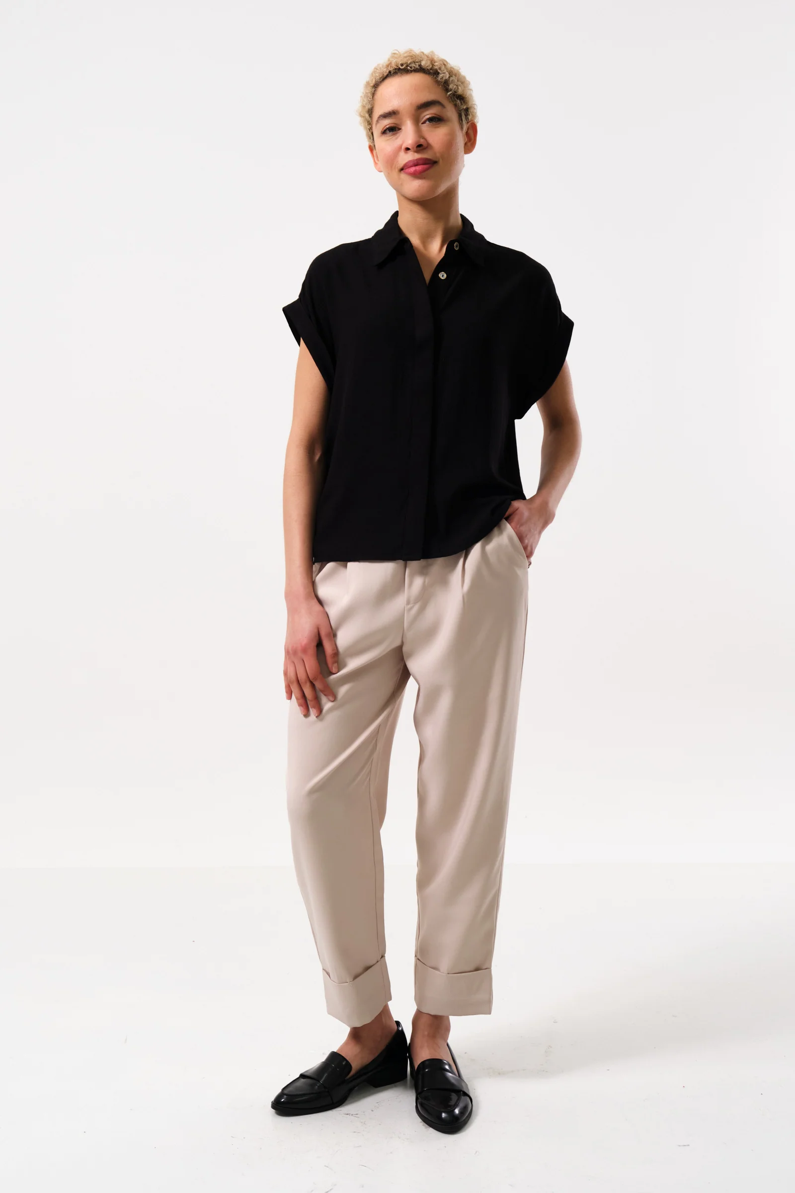Abinaya Short Sleeved Shirt in Black Self Spot - Image 4