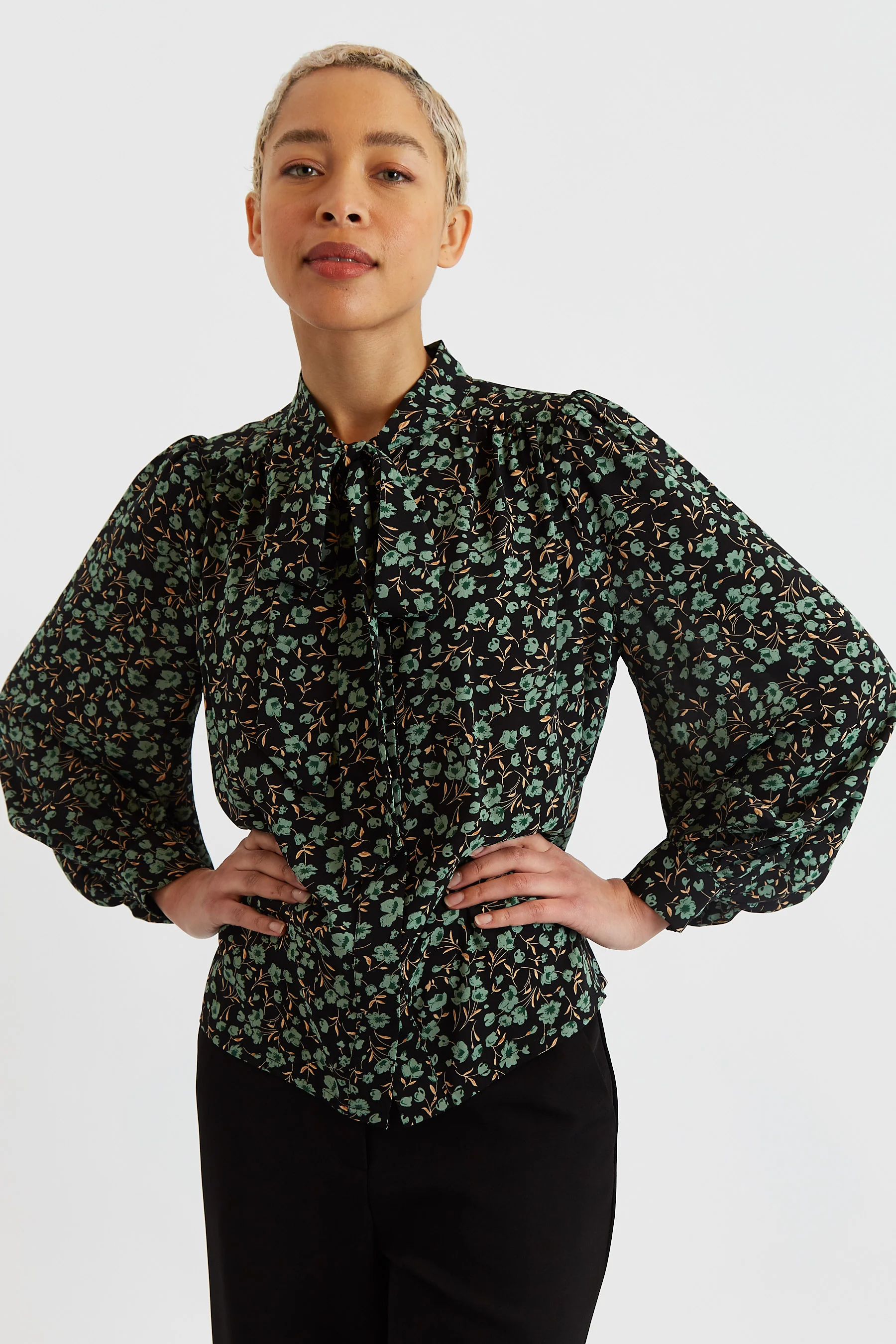 Bathilde Fleur Vert Print Tie Neck Blouse - Image 4
