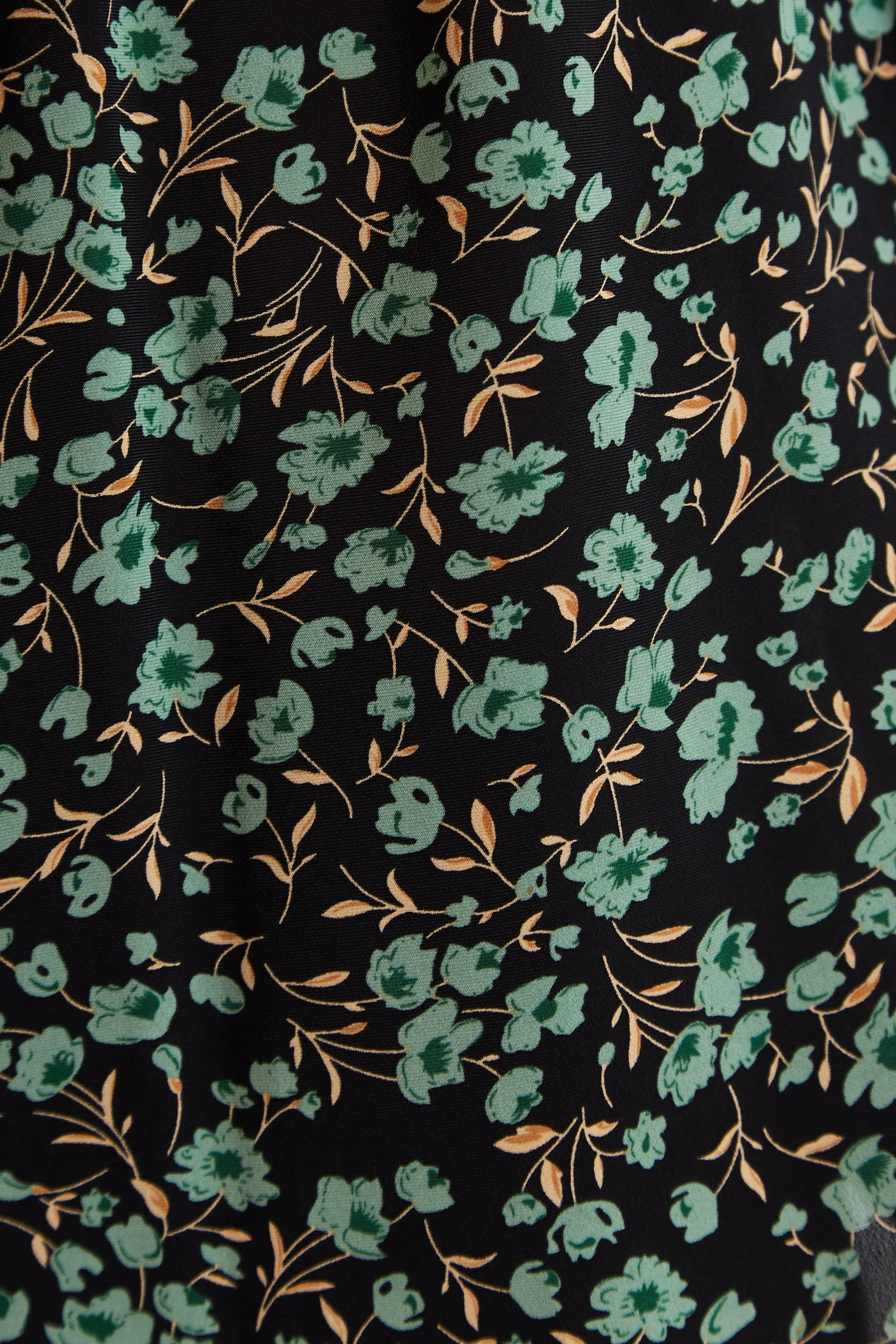 Bathilde Fleur Vert Print Tie Neck Blouse - Image 6