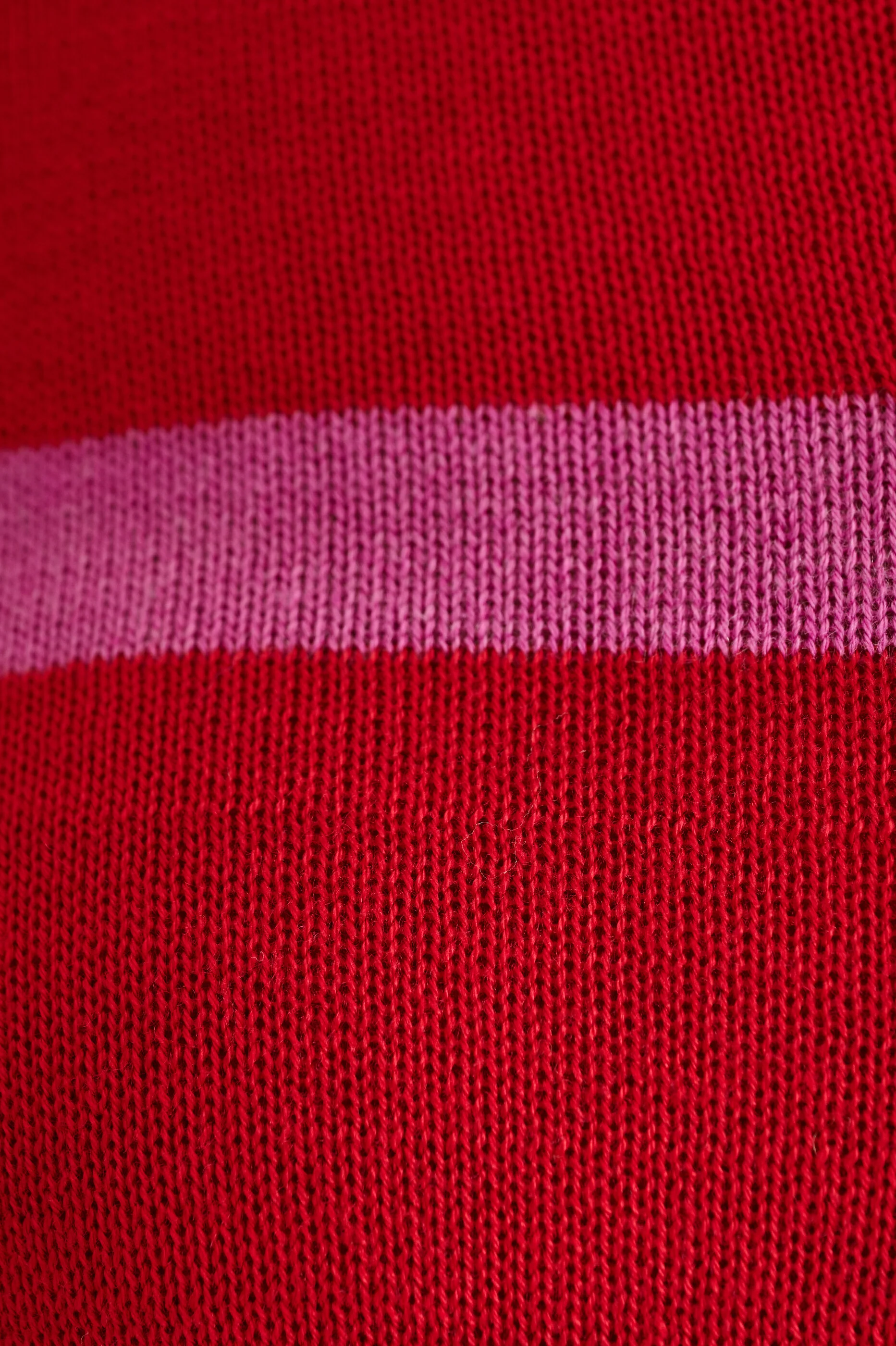 Bly Bow Intarsia Striped Jumper – Red - Image 6