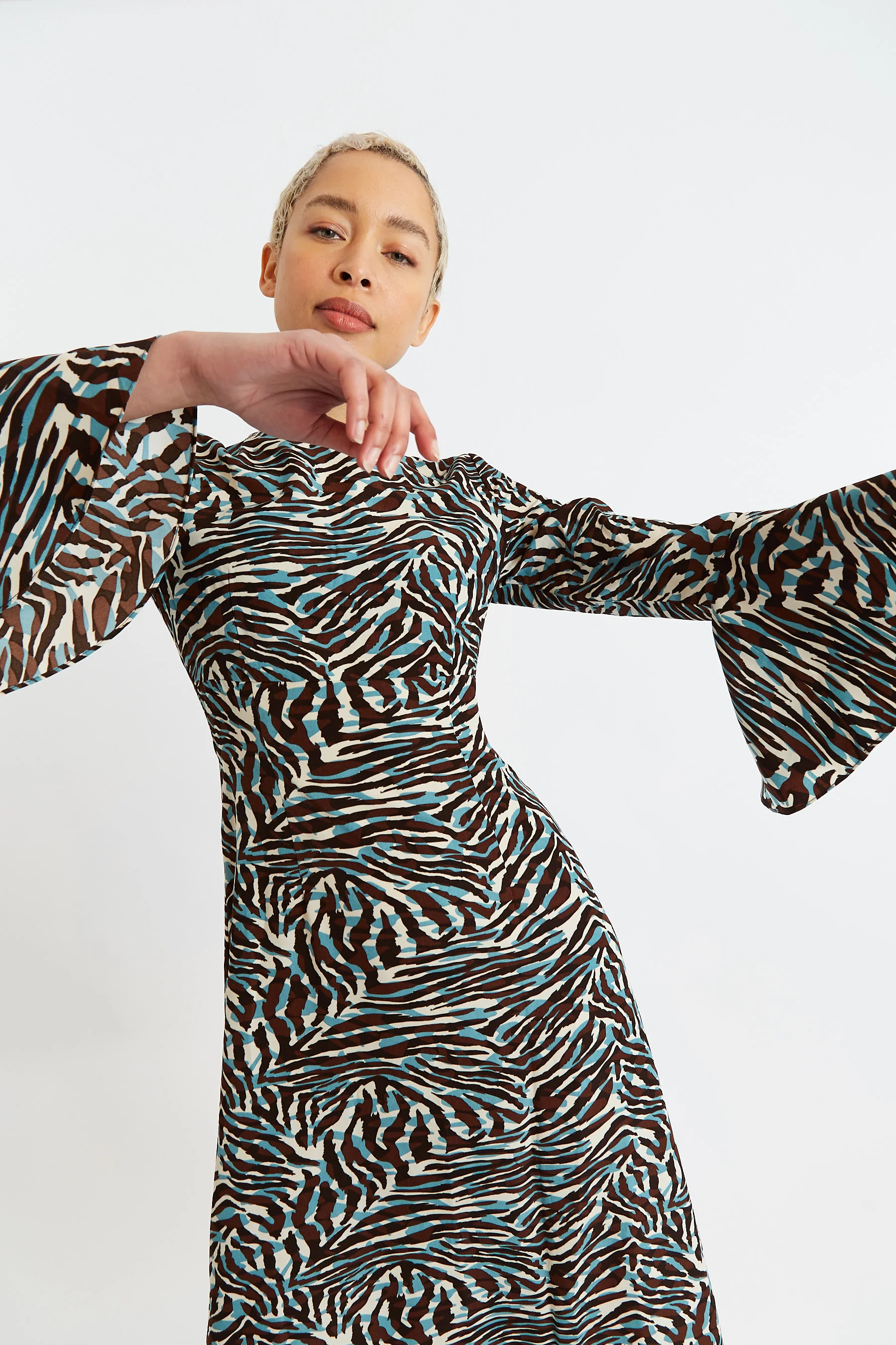 Candra Roar Print Midi Dress - Image 4