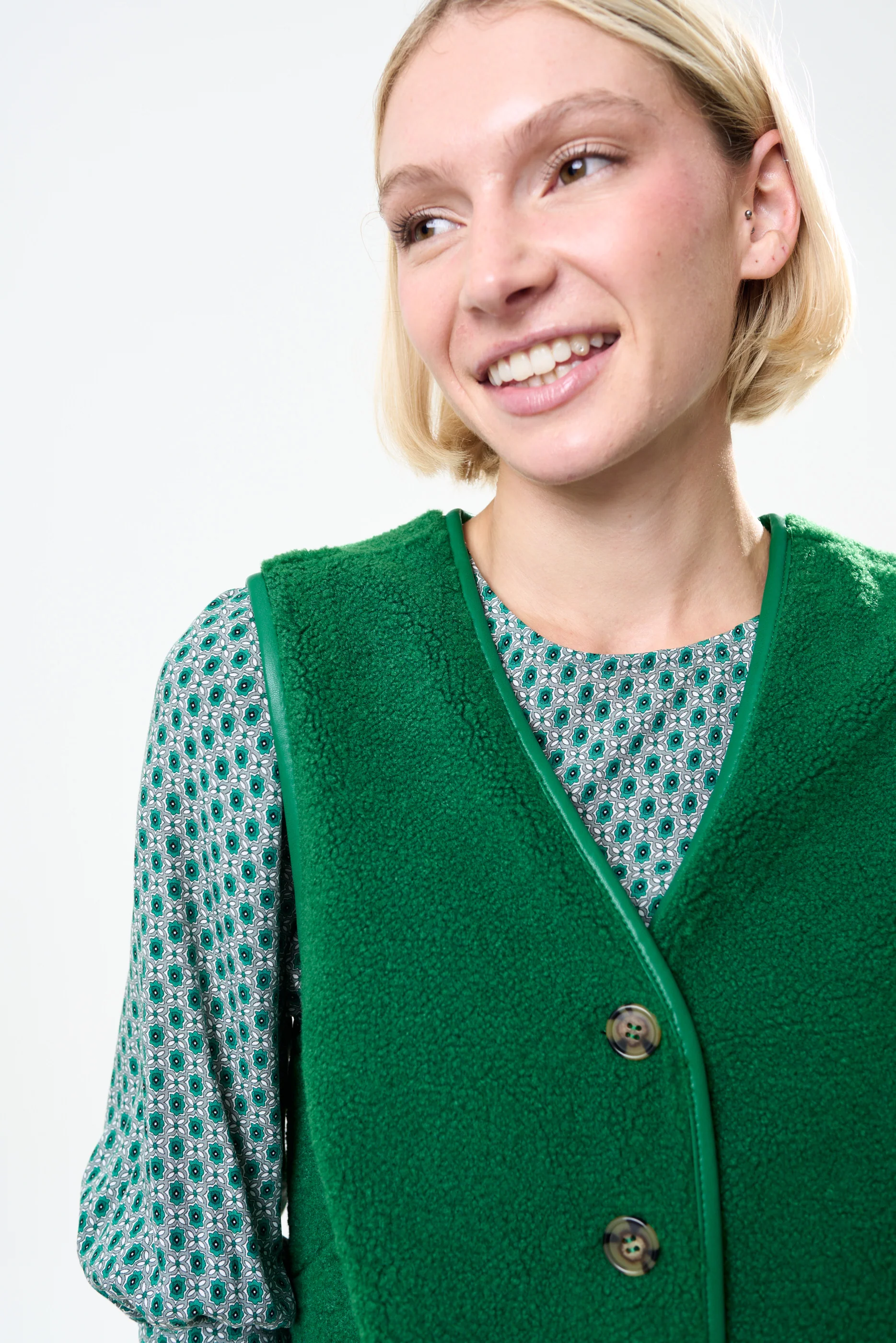 Cathel Borg Longline Waistcoat - Green - Image 5