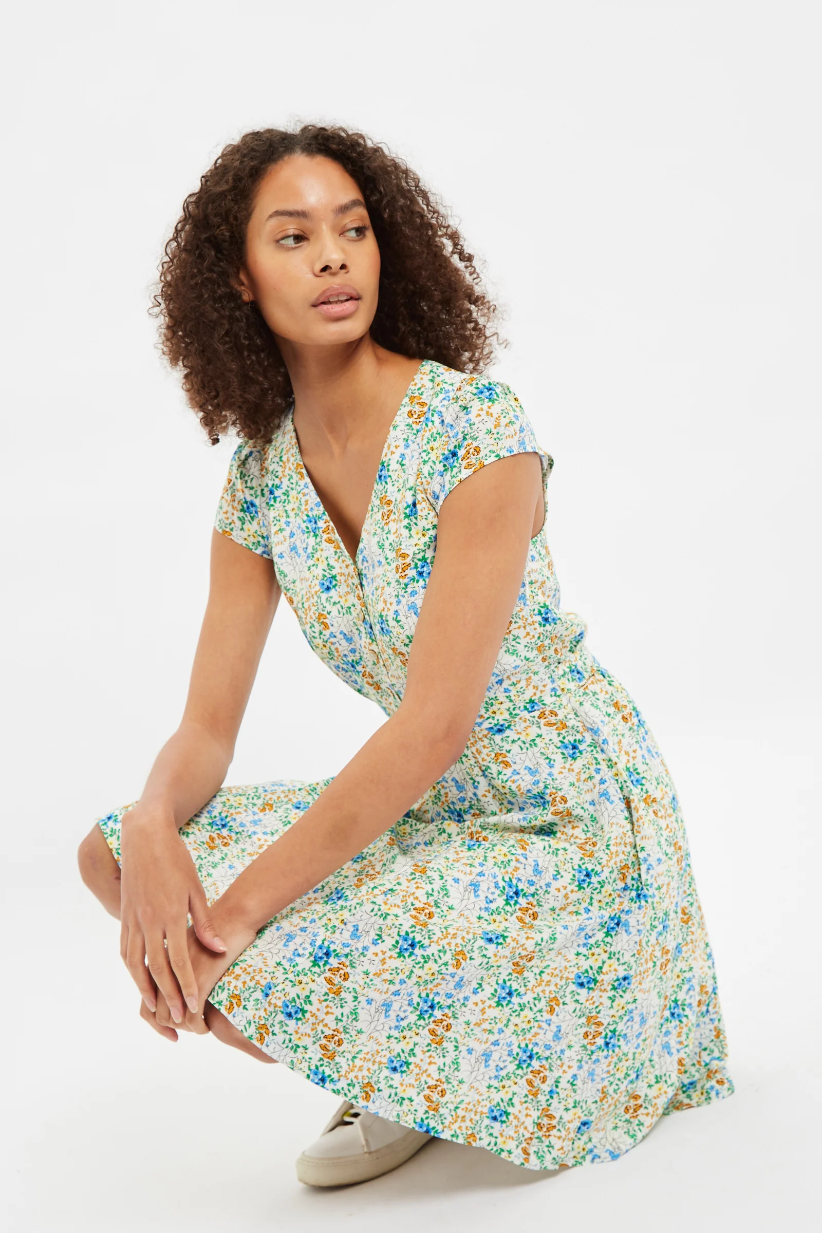 Louche Cathleen Flower Show Printed Mini Tea Dress - Image 4