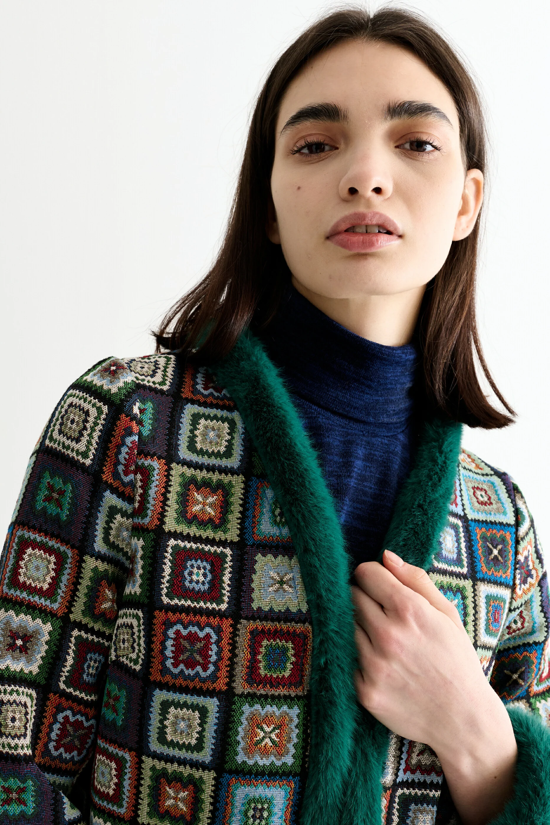Delphia 70'S Patch Jacquard Fur Trim Coat - Image 5