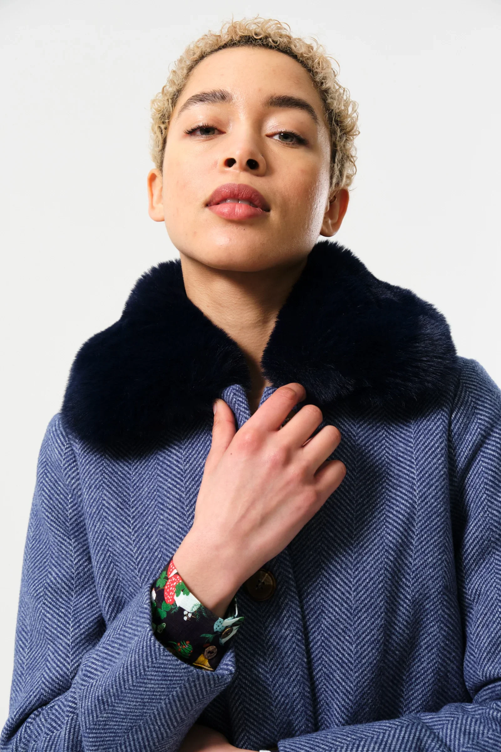 Dryden Herringbone Fur Collared Coat - Blue - Image 4