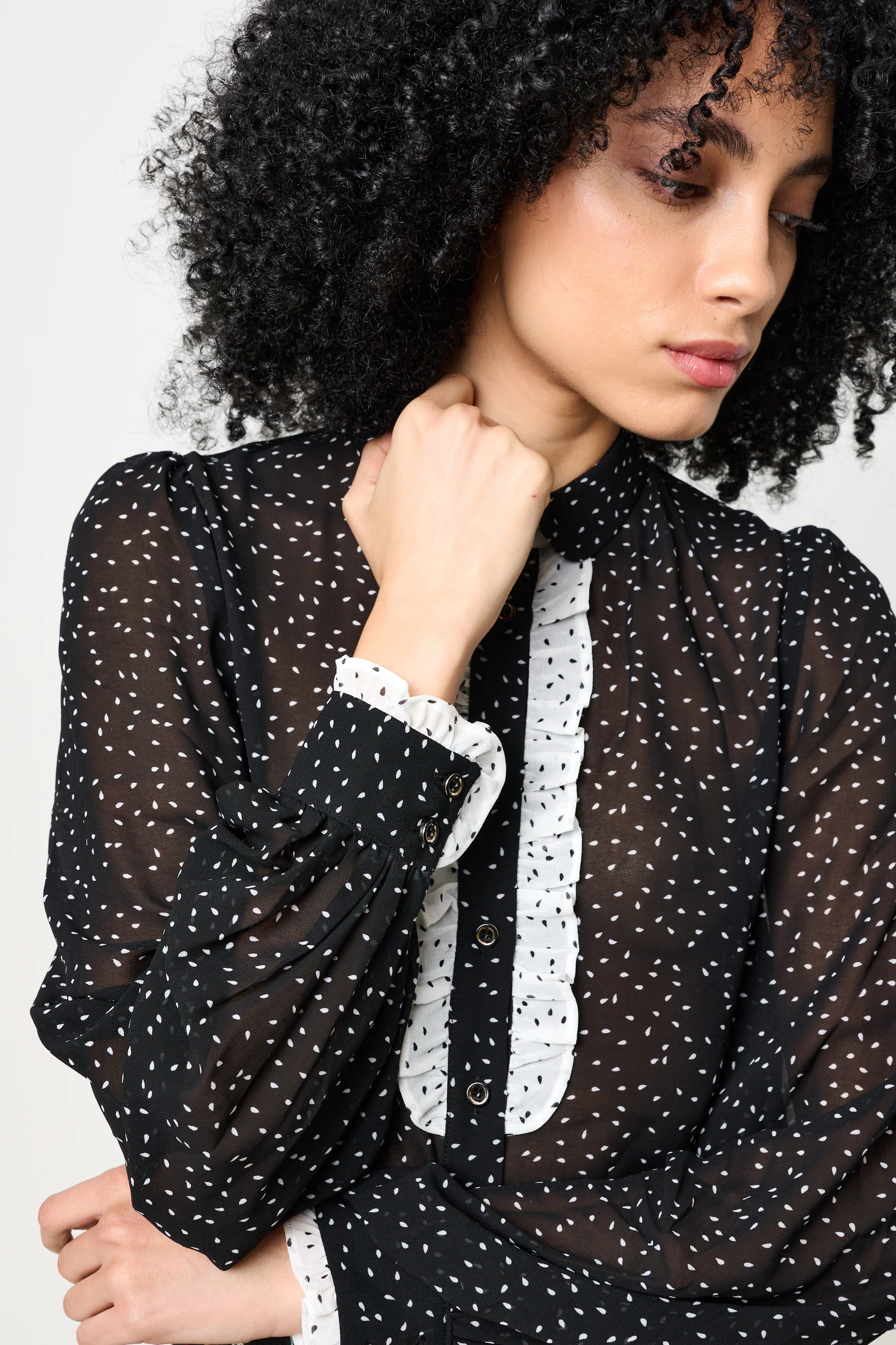 Gisla Raindrop Contrast Frill Long Sleeve Blouse - Black - Image 5