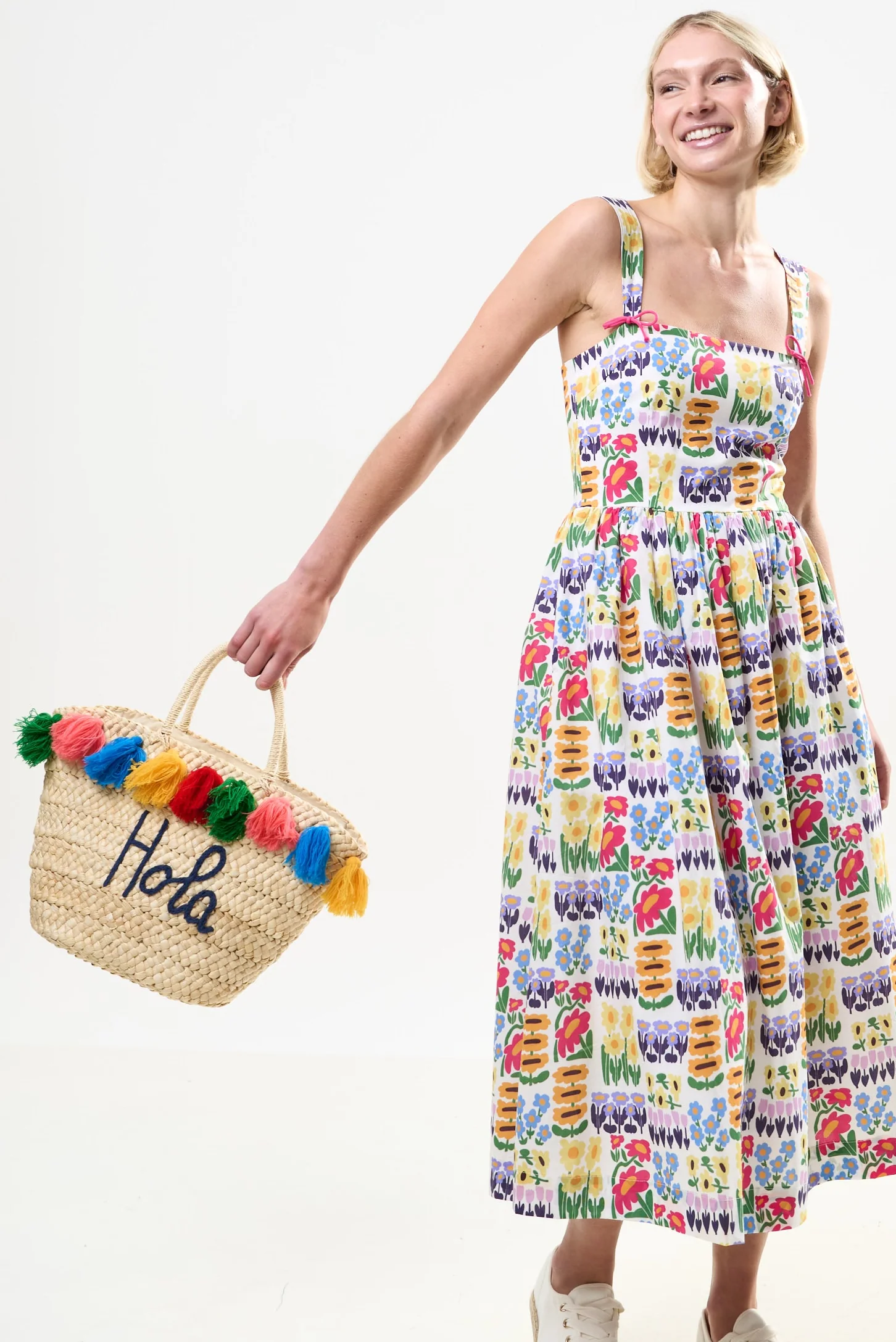 Hola Tassel Straw Bag - Image 3