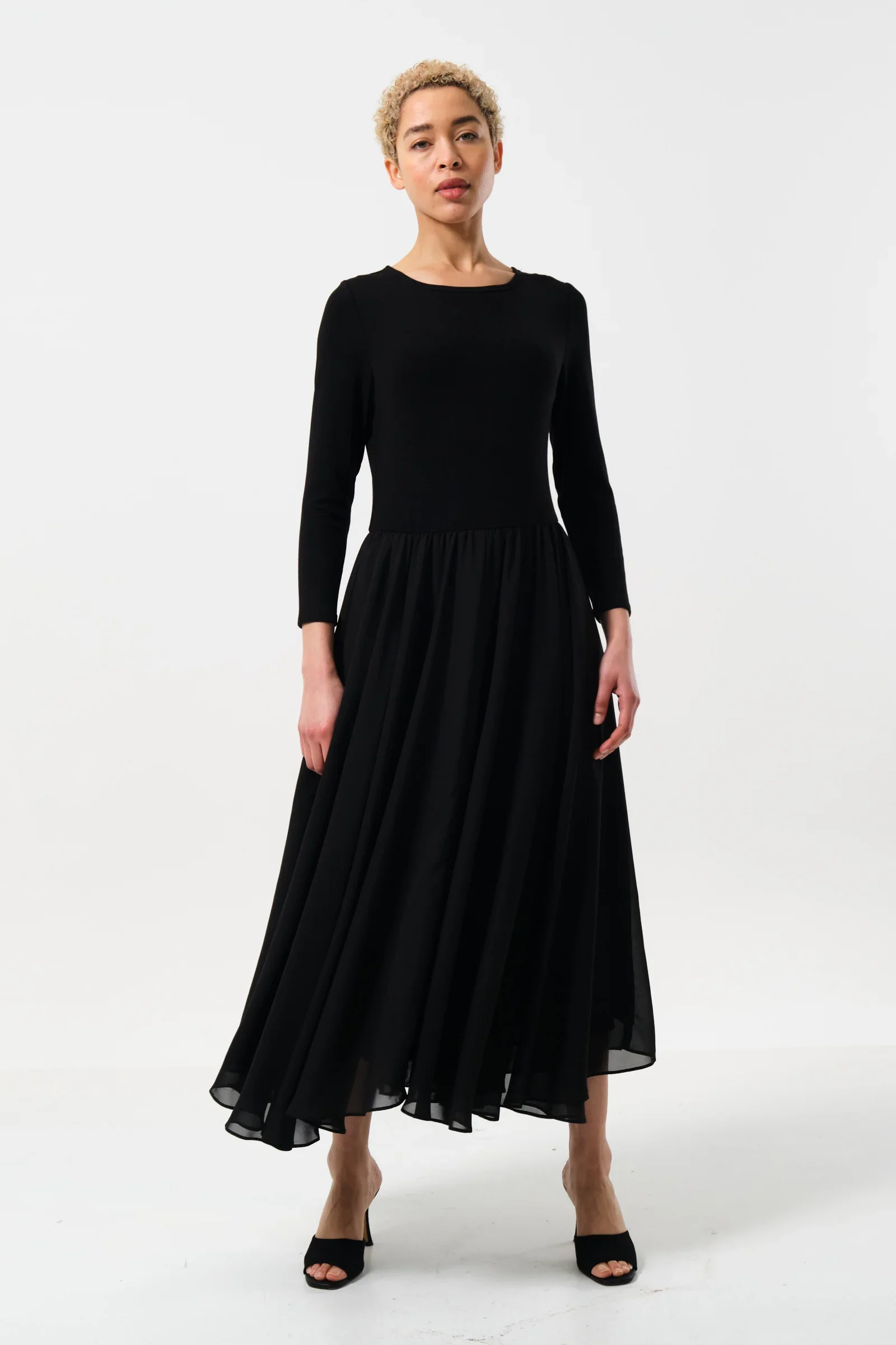 Huxley Ballerina Style Maxi Dress - Black - Image 5