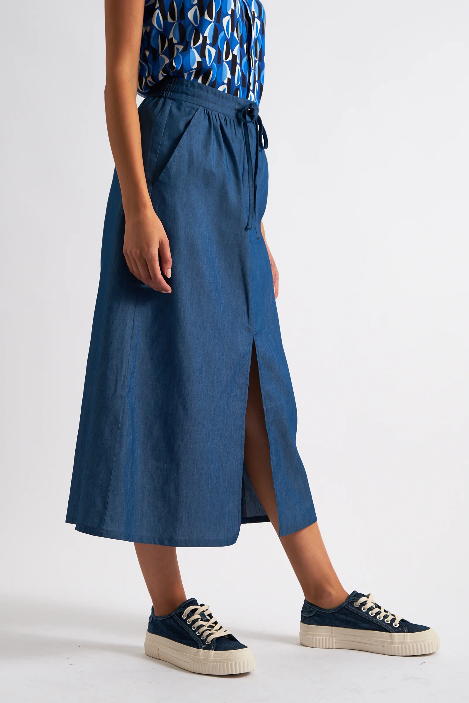 Jessy Chambray Straight Midi Skirt - Image 4