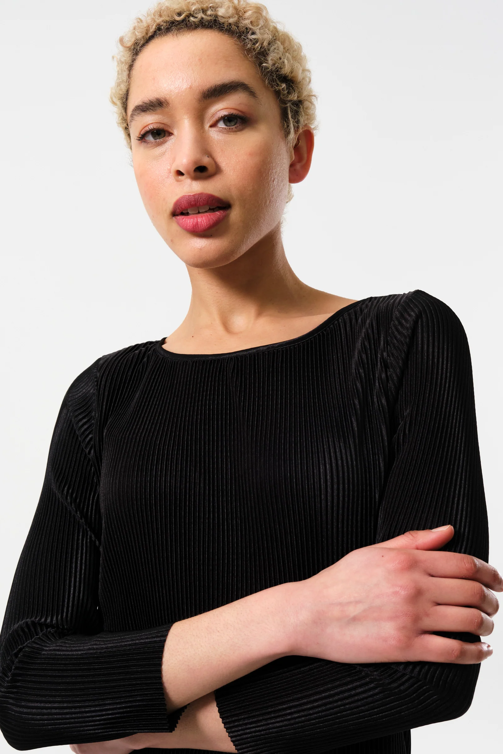 Joeva Pleated Midi Dress - Black - Image 4