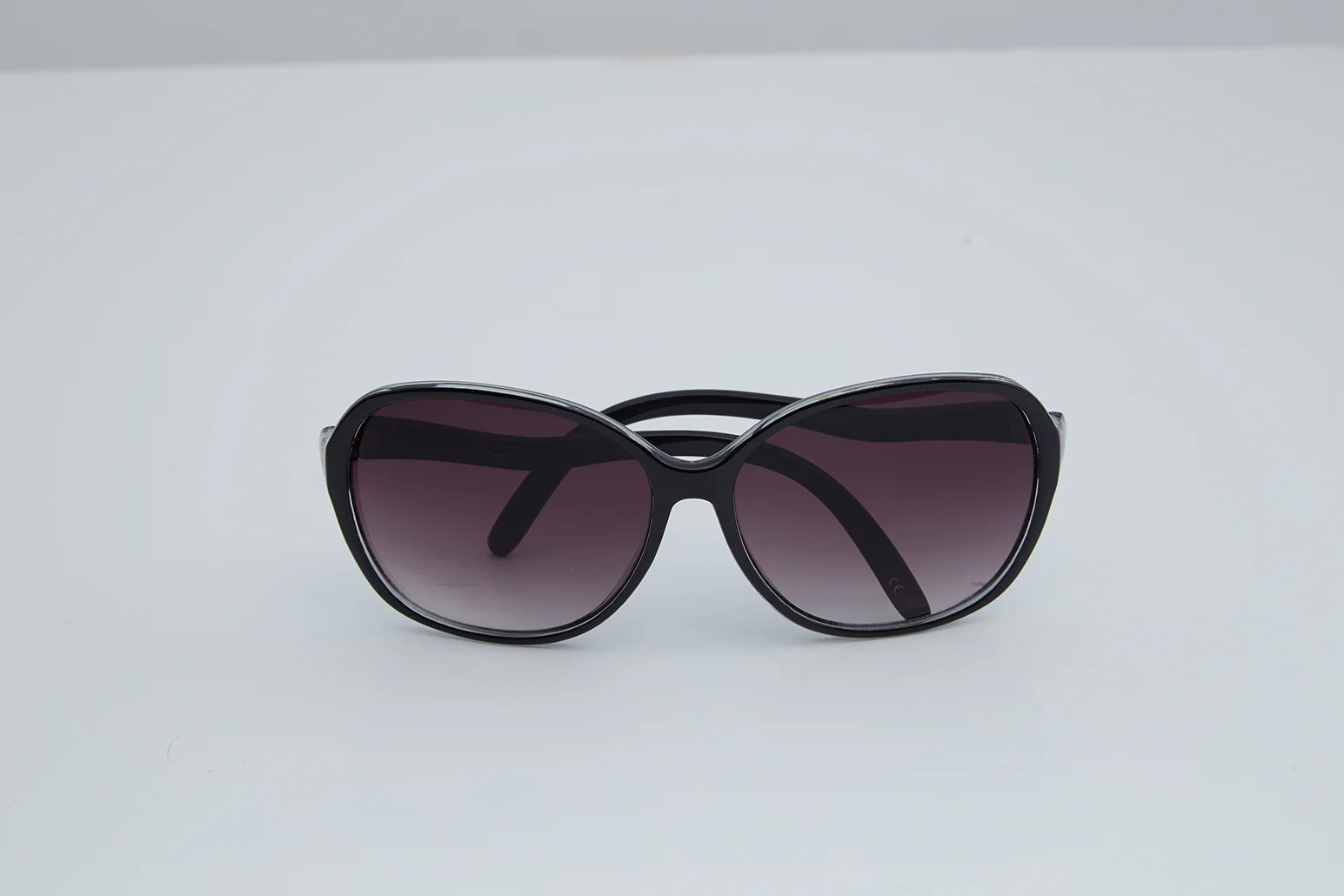 Kauri Black Sunglasses - Image 6