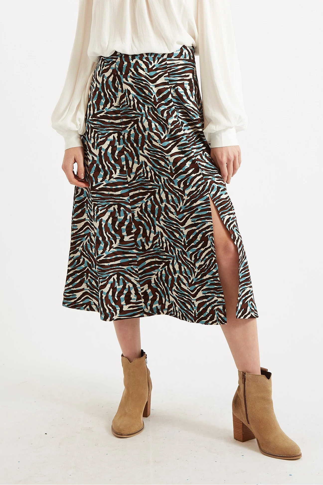 Kiyo Roar Print Midi Skirt - Image 4
