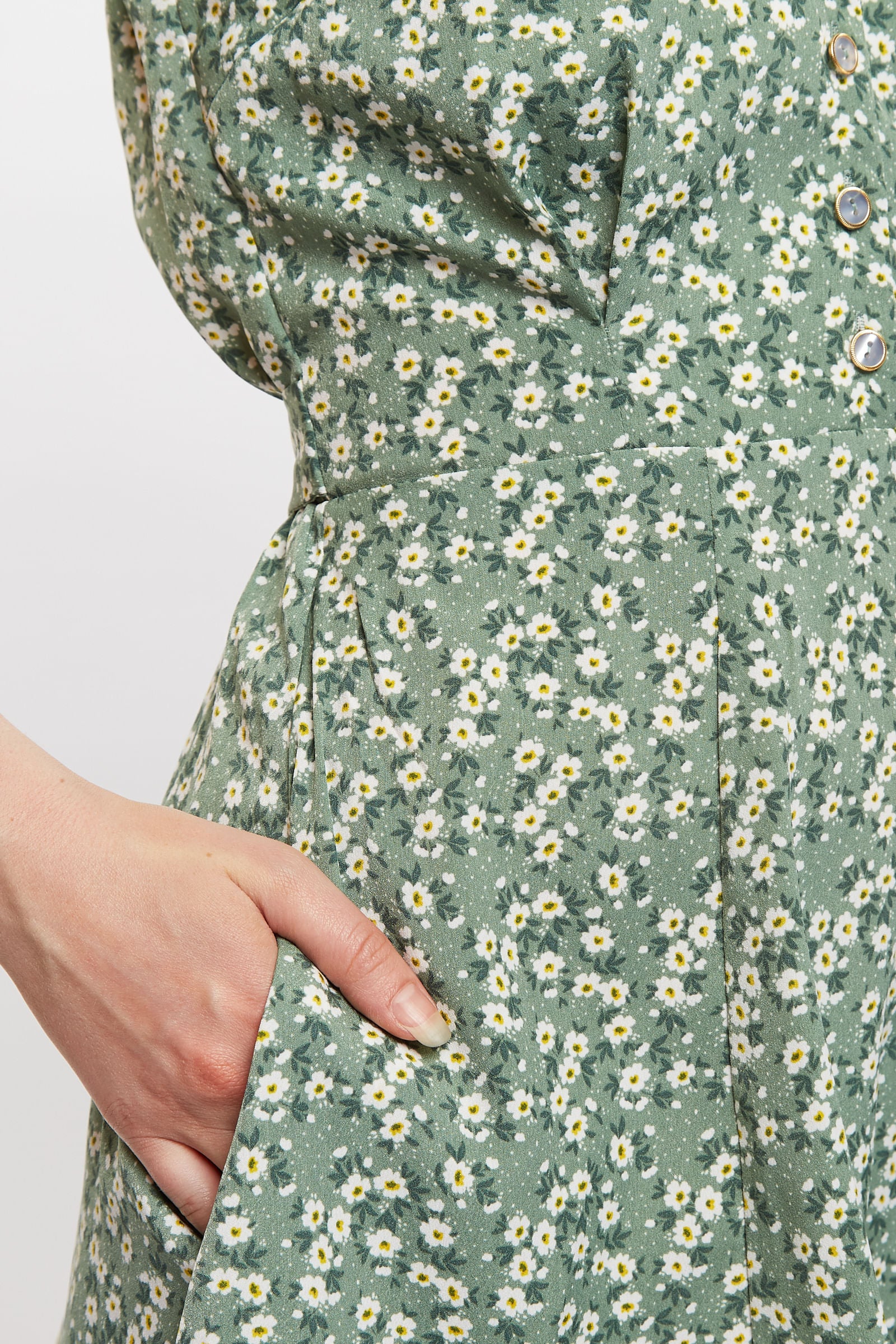 Louche Cathleen Double Daisy Print Mini Tea Dress - Image 4