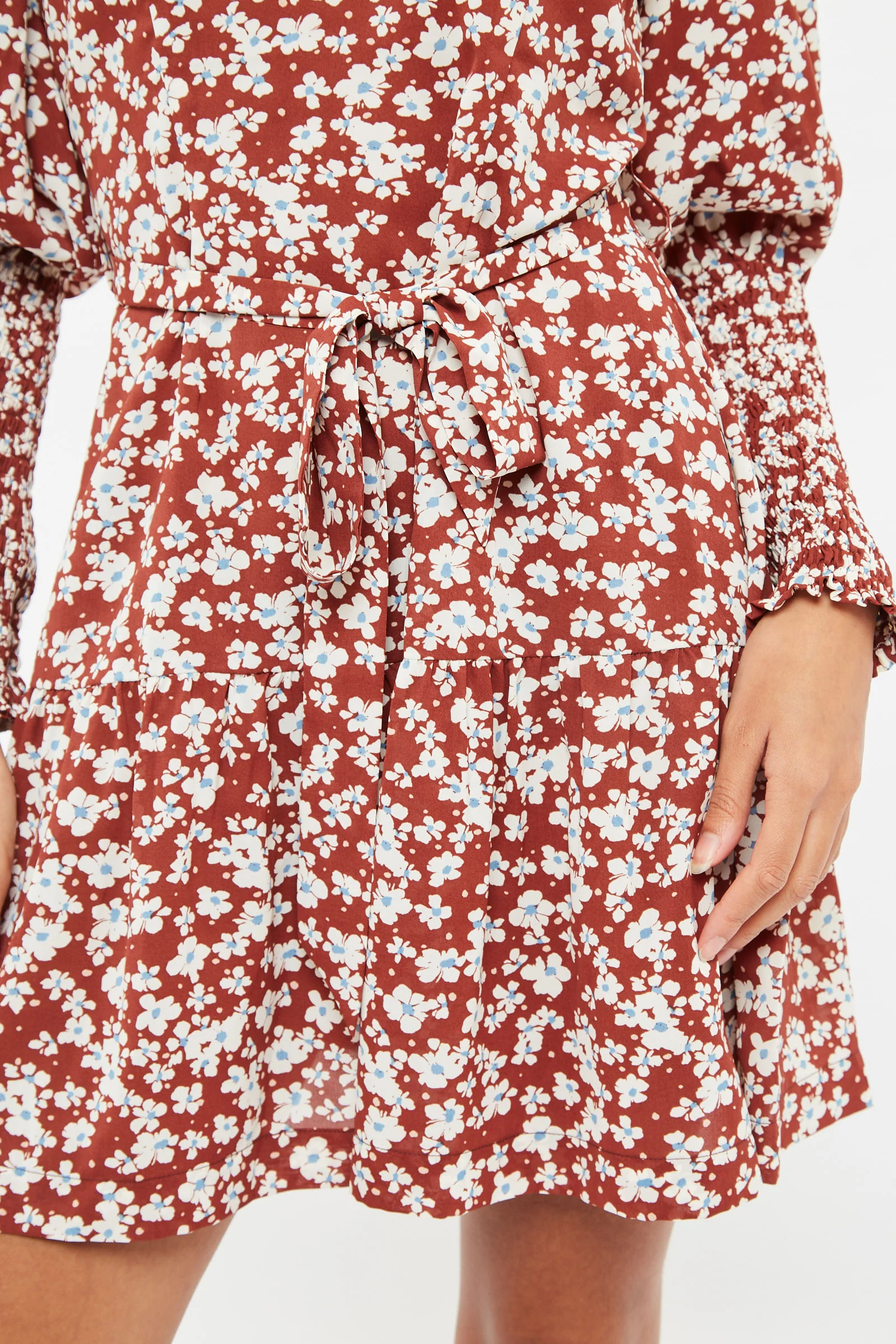 Daphne Pretty Woman Print Statement Sleeve Mini Dress - Image 4
