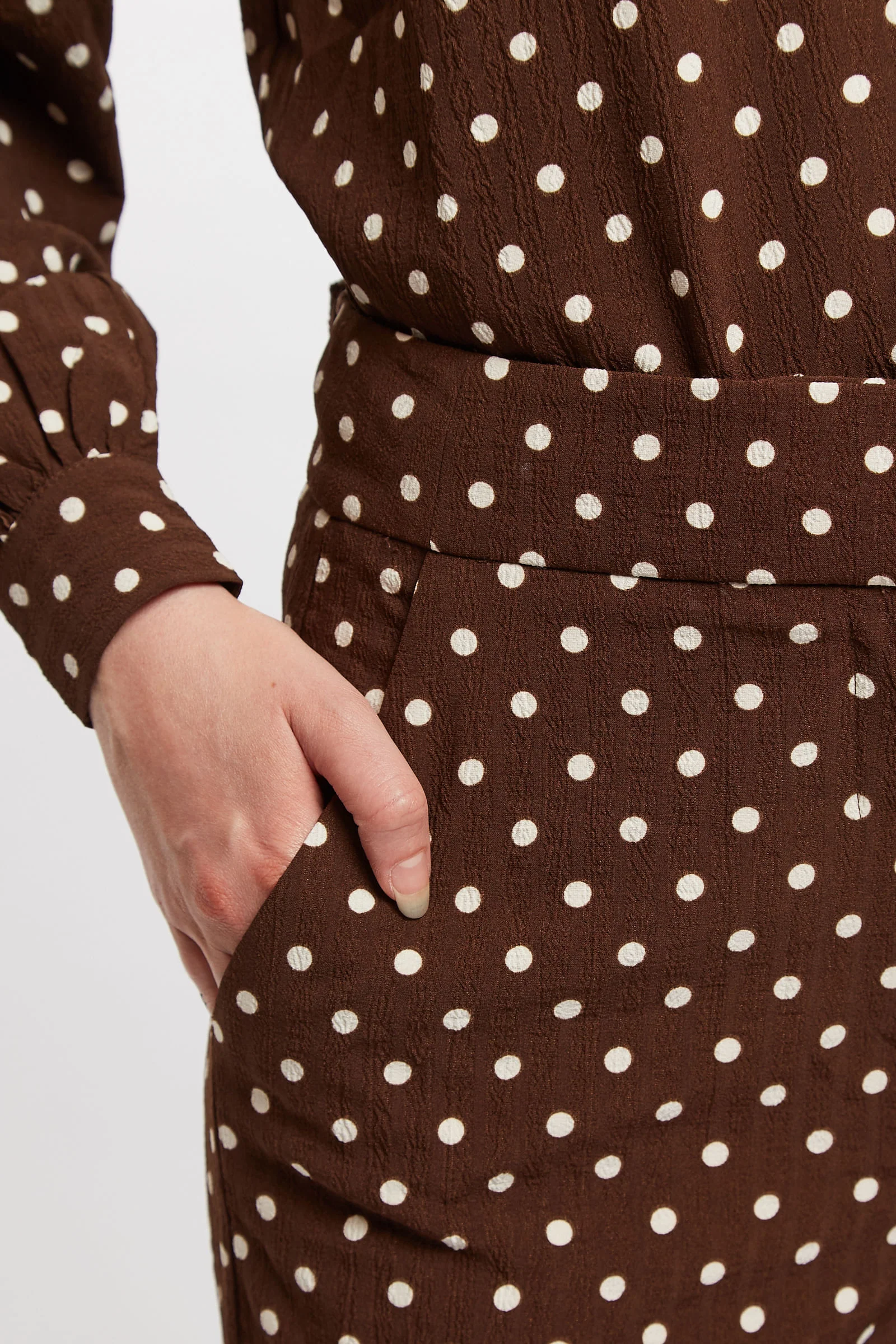 Louche Elina Pretty Woman Print Trouser - Image 3