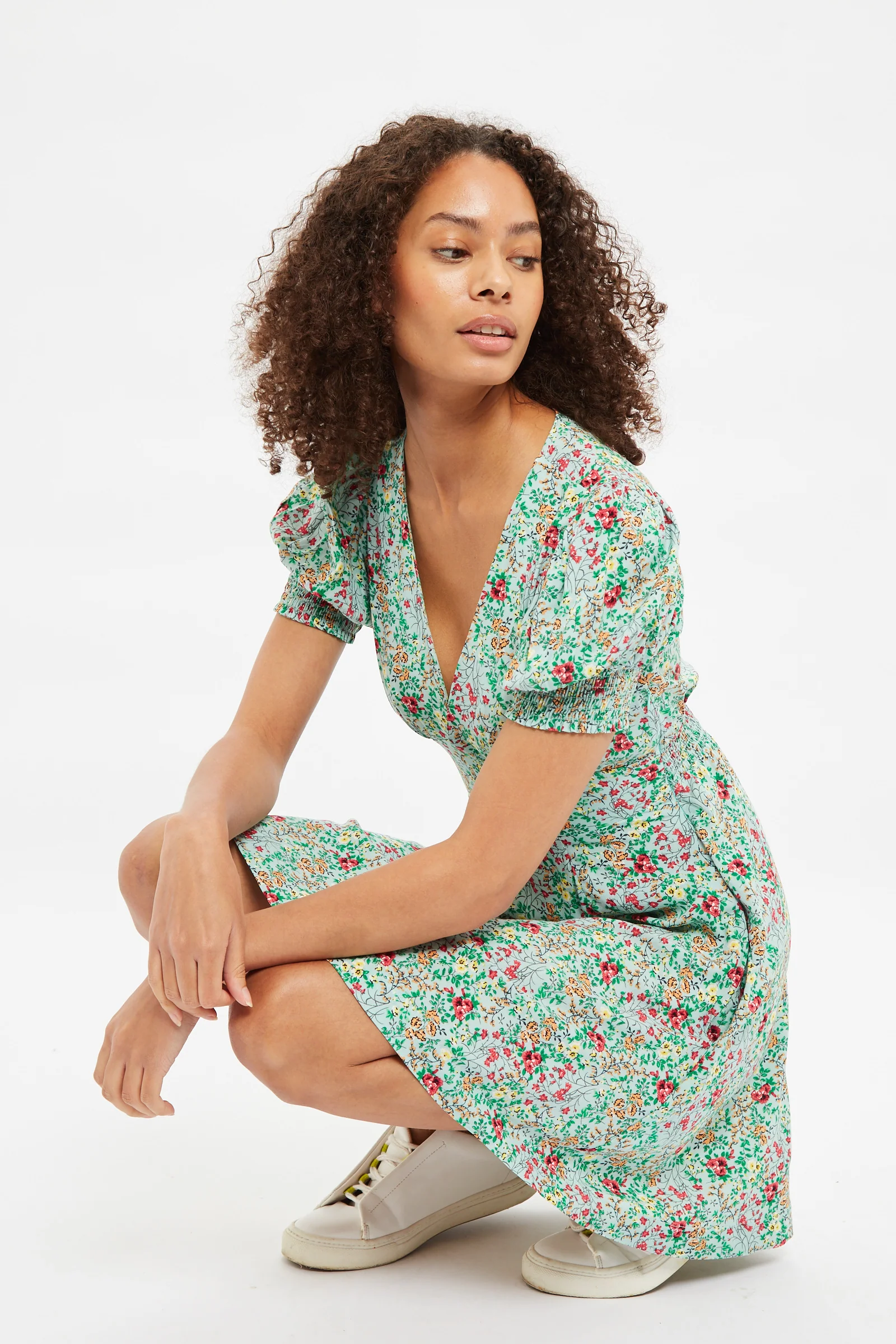 Louche Merle Flower Show Print V Neck Short Sleeve Tea Dress Green - Image 5