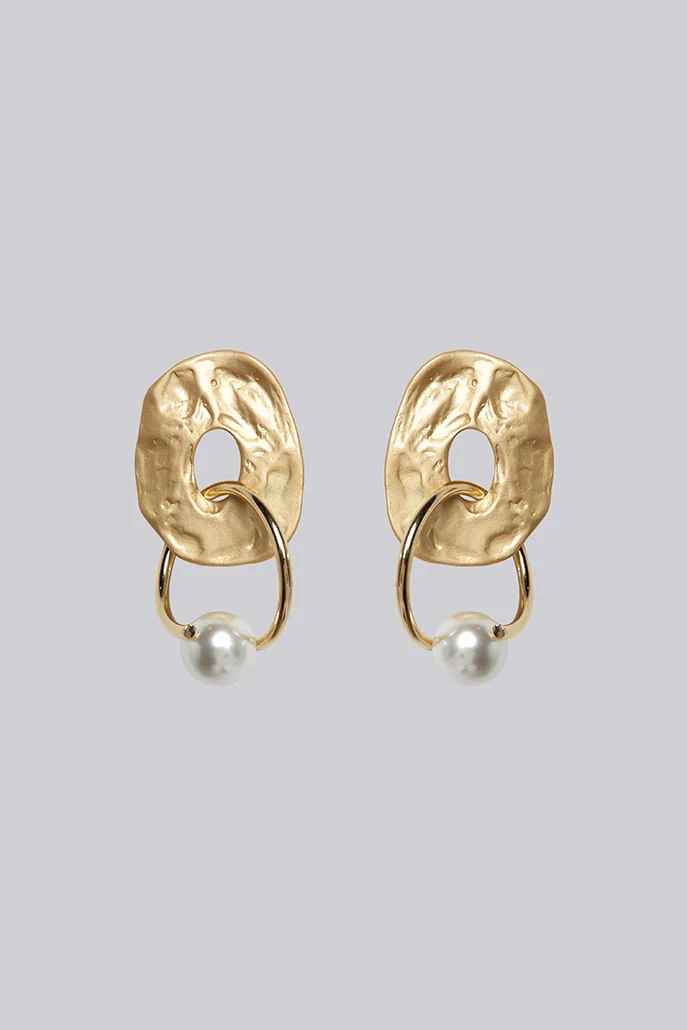 Louche Zane Pearl Pendant Earring - Image 2