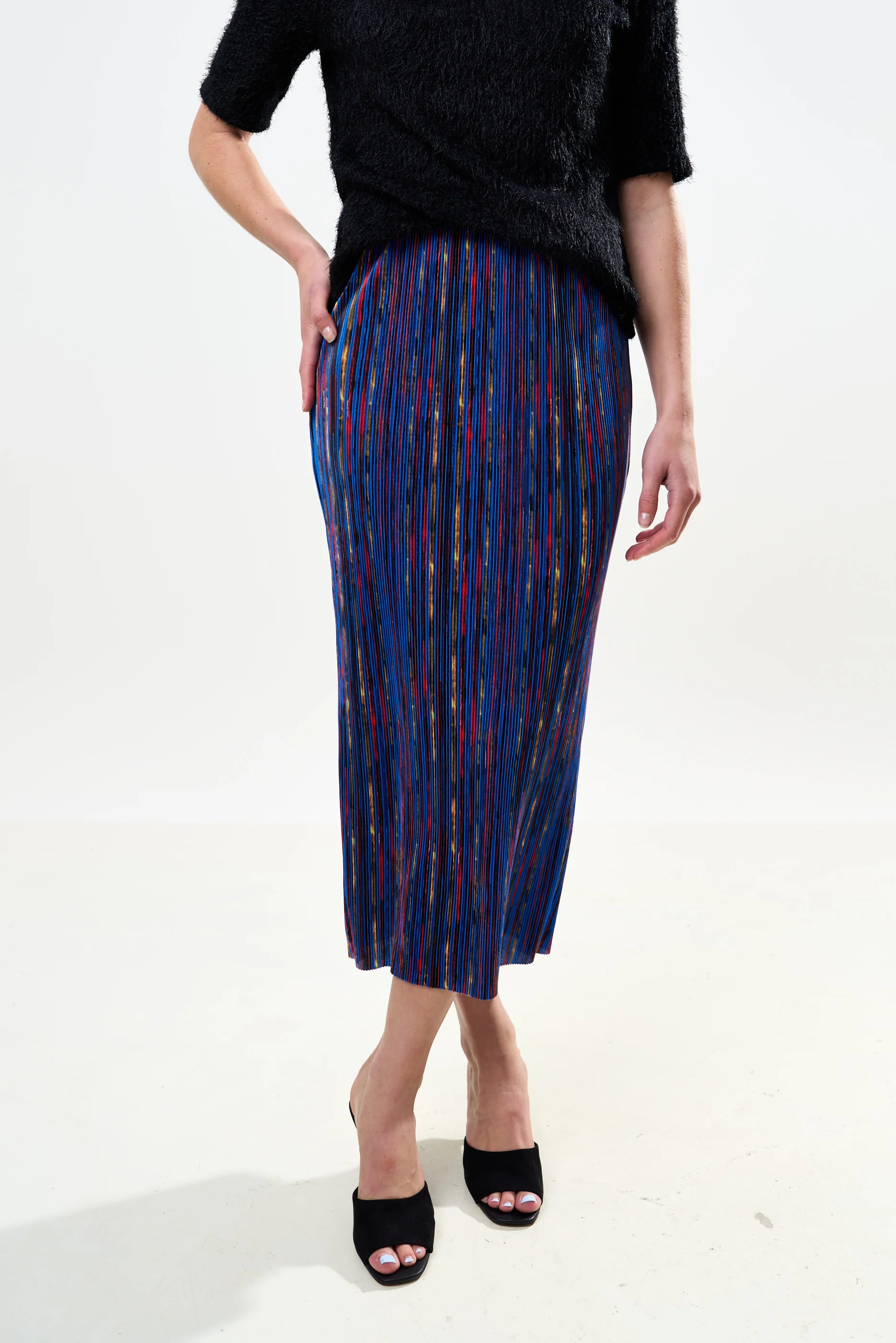 Maylis Abstract Print Pleat Midi Skirt - Image 5