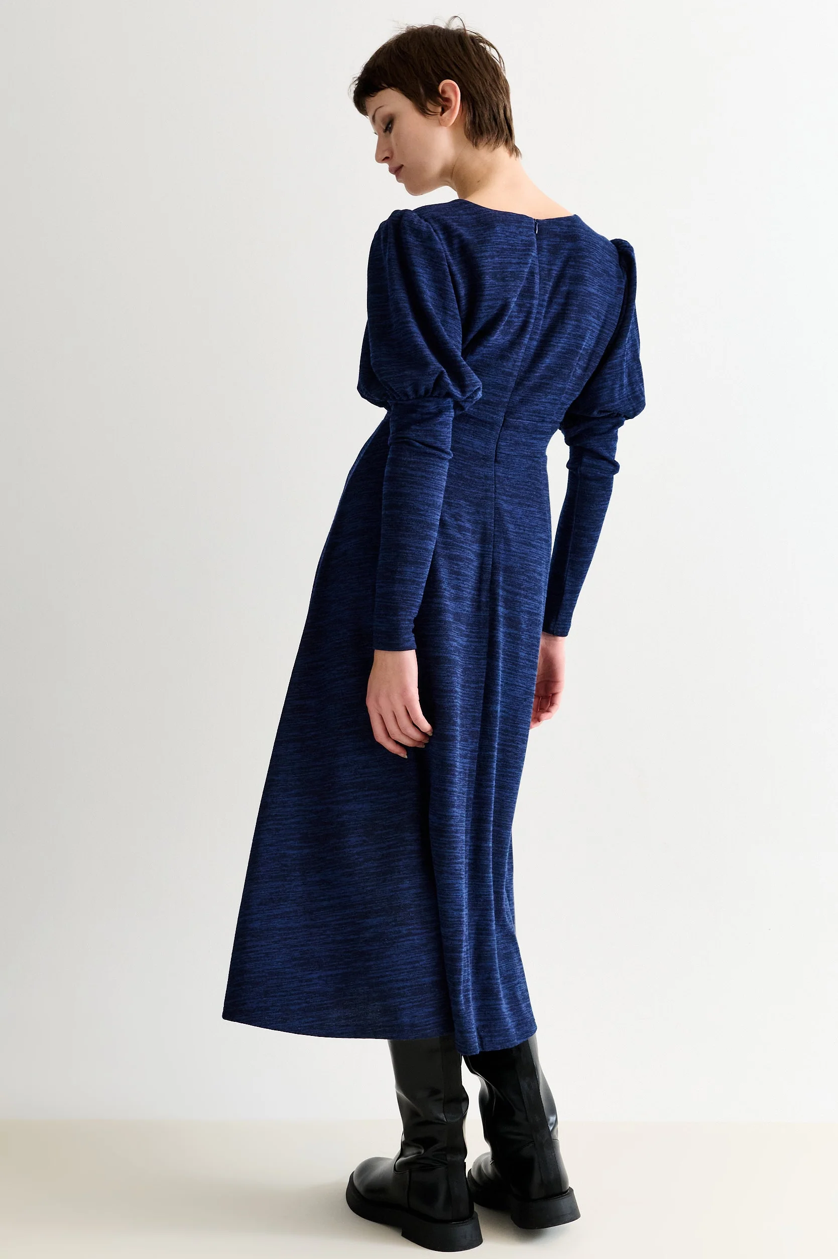 Moa Sustainable Marl Puff Sleeve V Neck Midi Dress - Navy - Image 2