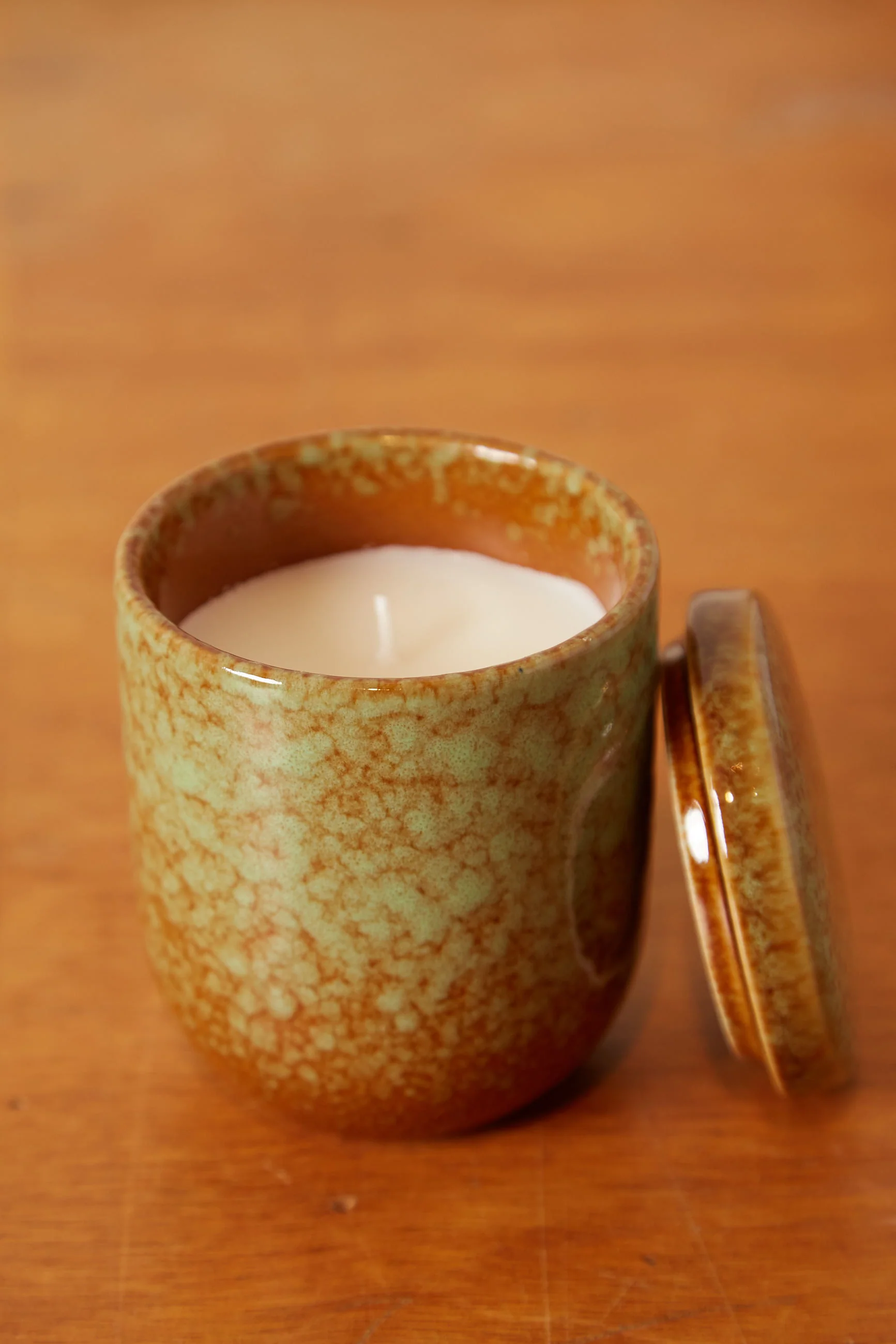 Ombre Stoneware Candle With Lid Green - Image 2
