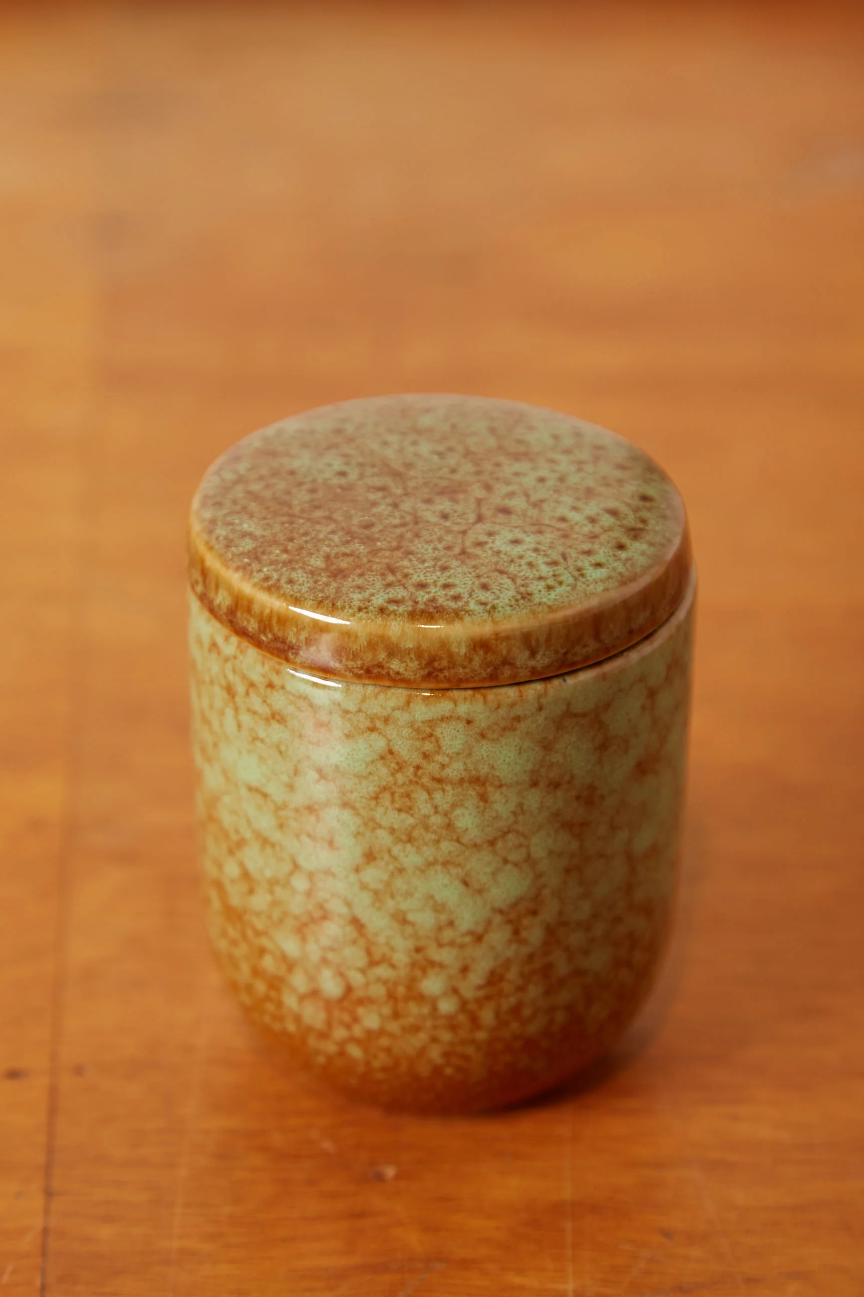 Ombre Stoneware Candle With Lid Green - Image 3