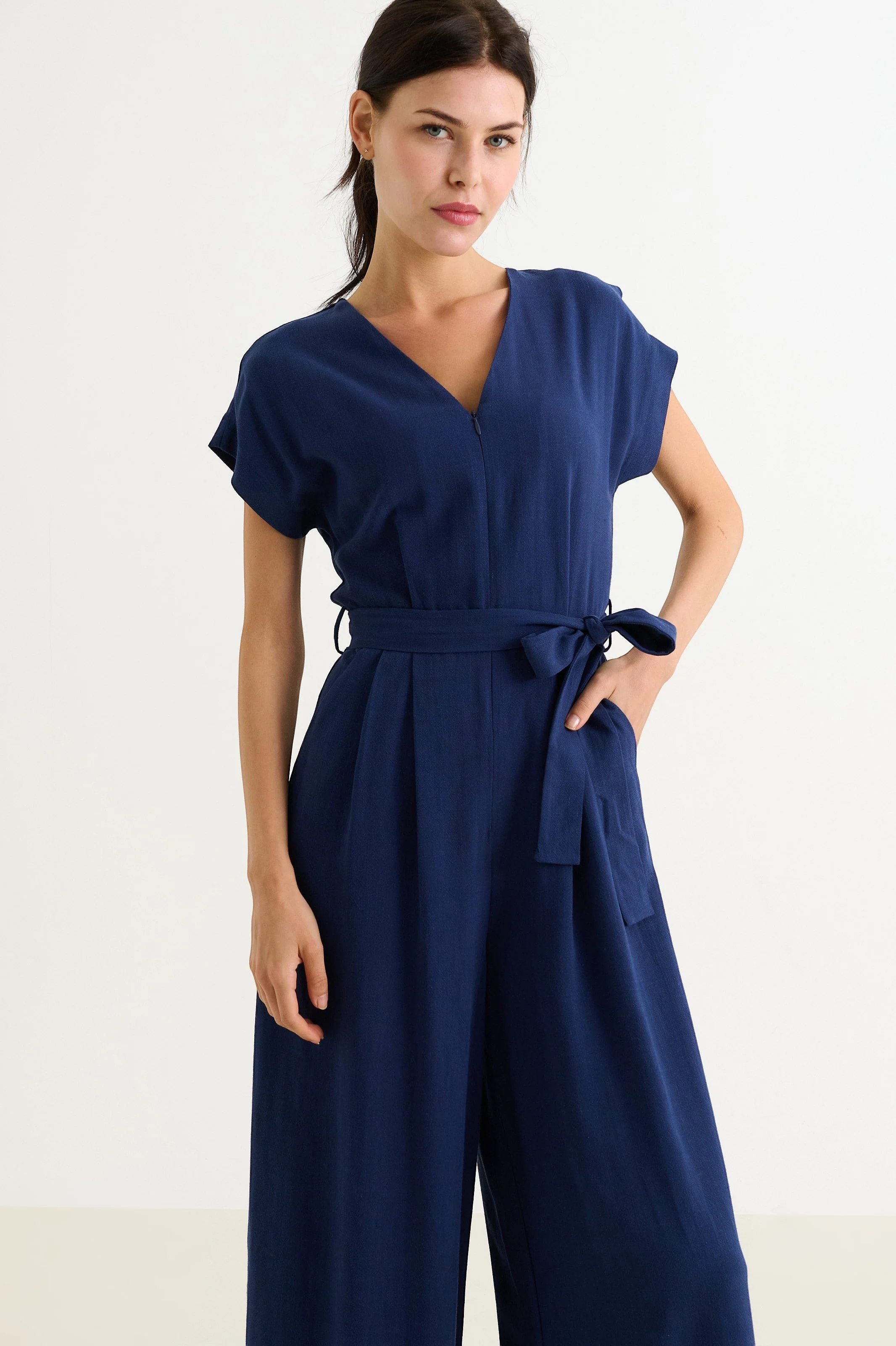 Phoenix Linen Mix Jumpsuit- Navy - Image 3