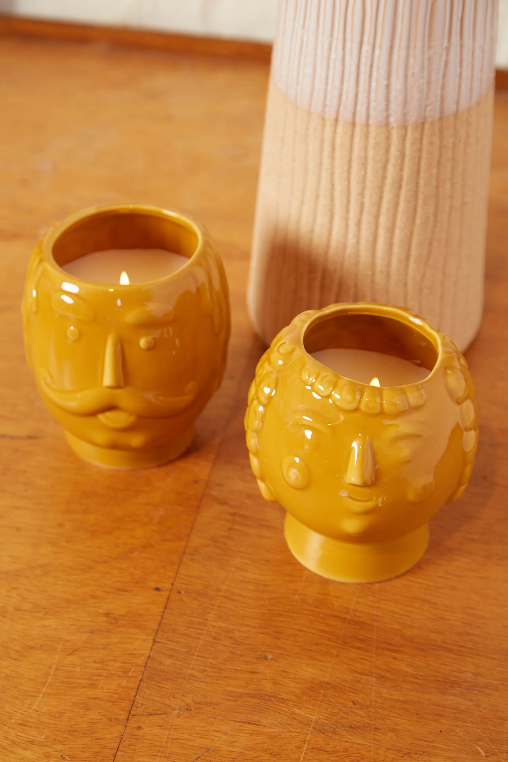 Set Of 2 Mr and Mrs Candles