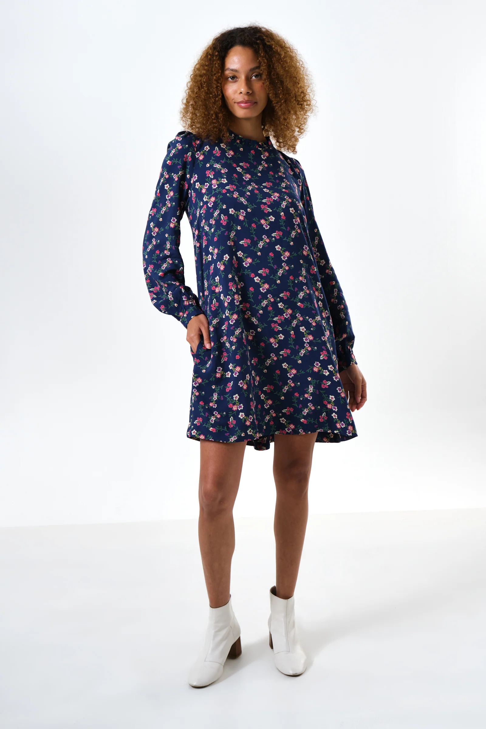 Sola Naïve Posy Print Long Sleeve Mini Dress - Navy - Image 5
