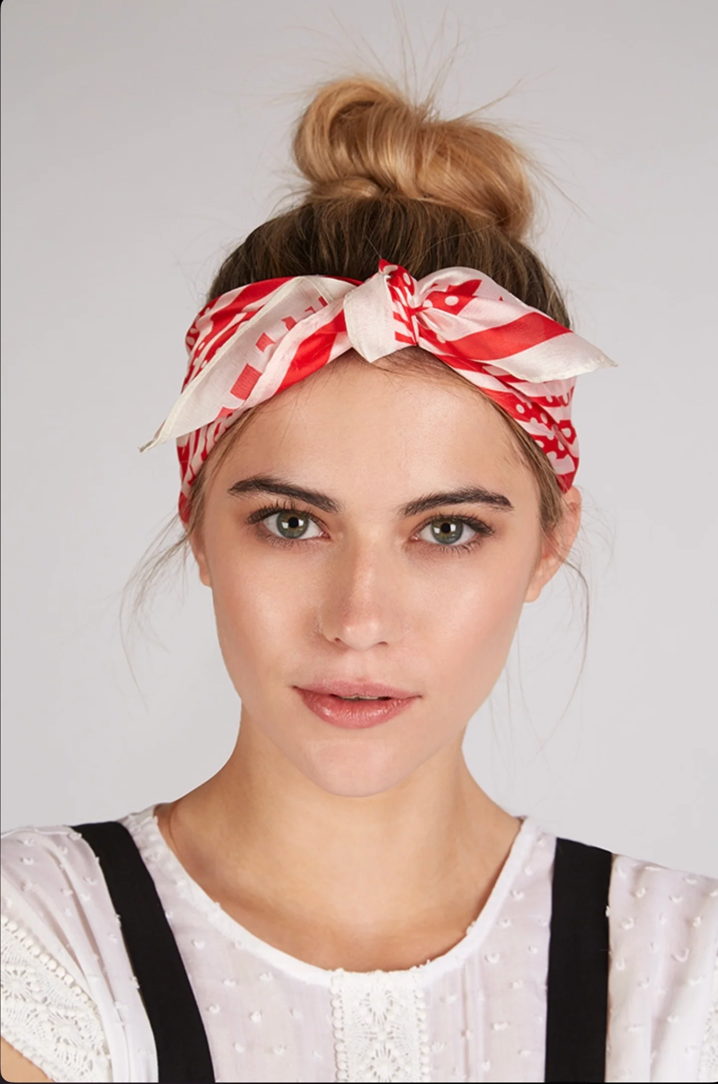 Toots Square Red & Cream Scarf - Image 3