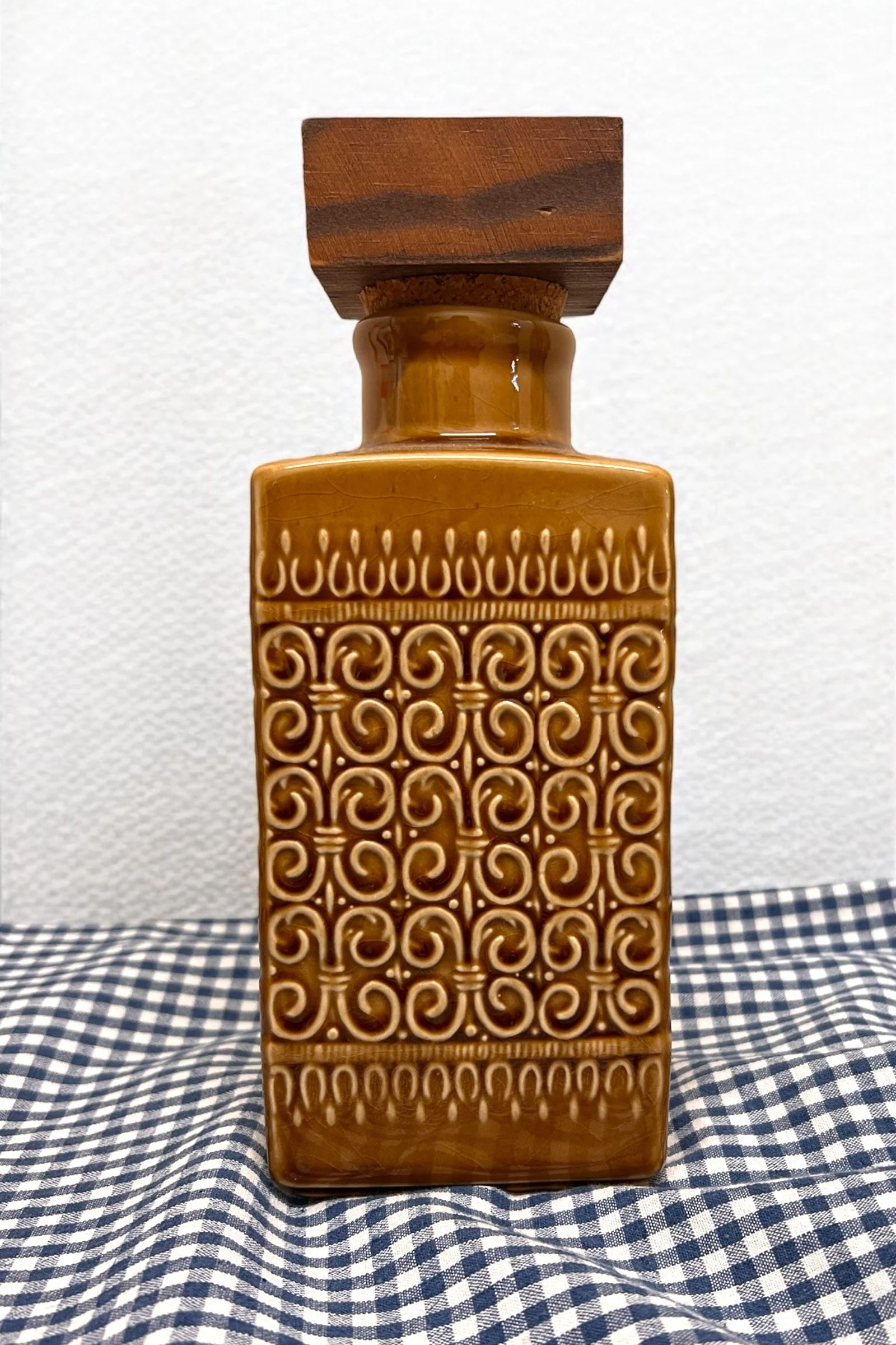 Vintage Style Brown Patterned Bottle - Image 4