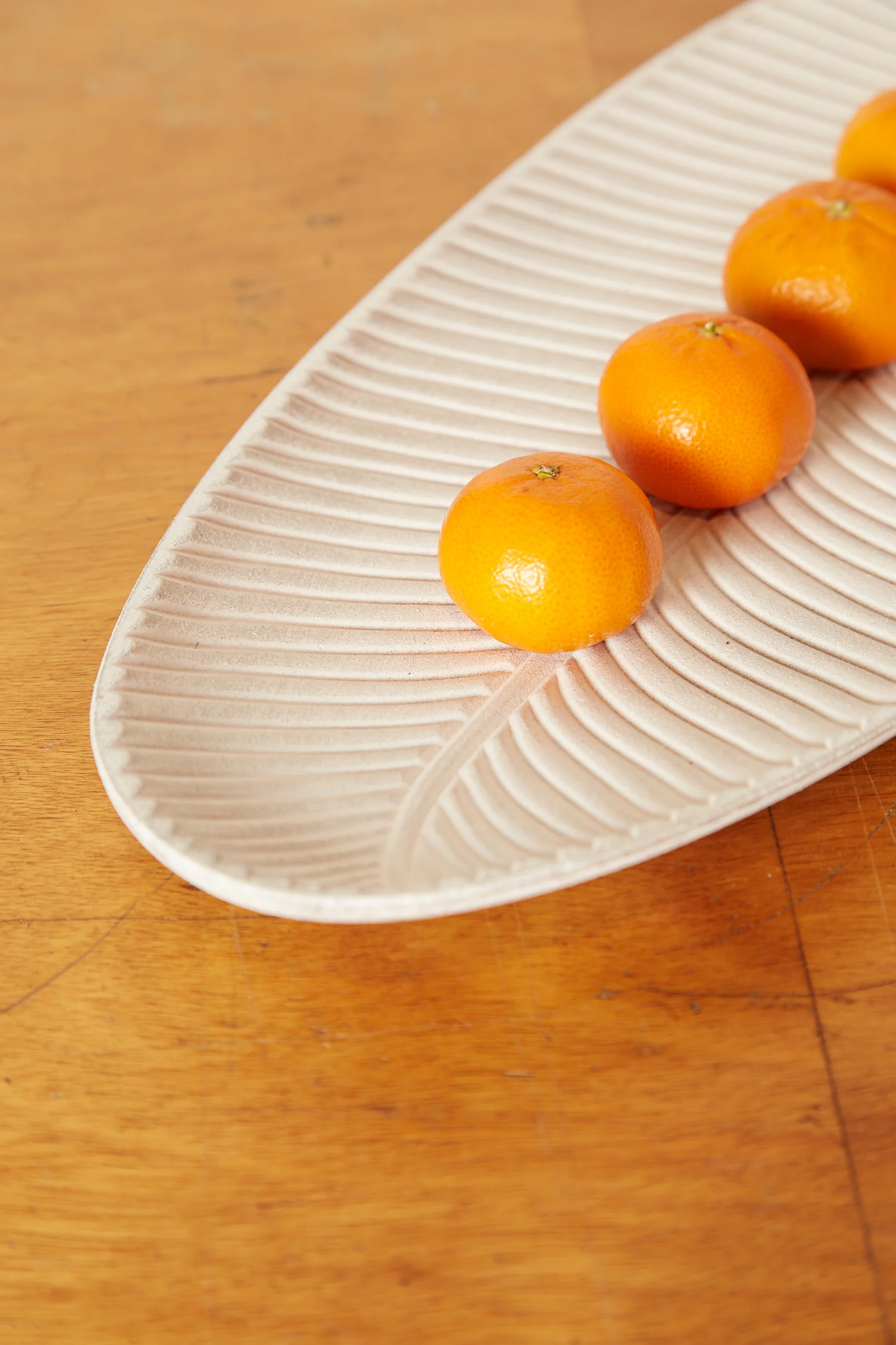 White Leaf Tray - Image 2