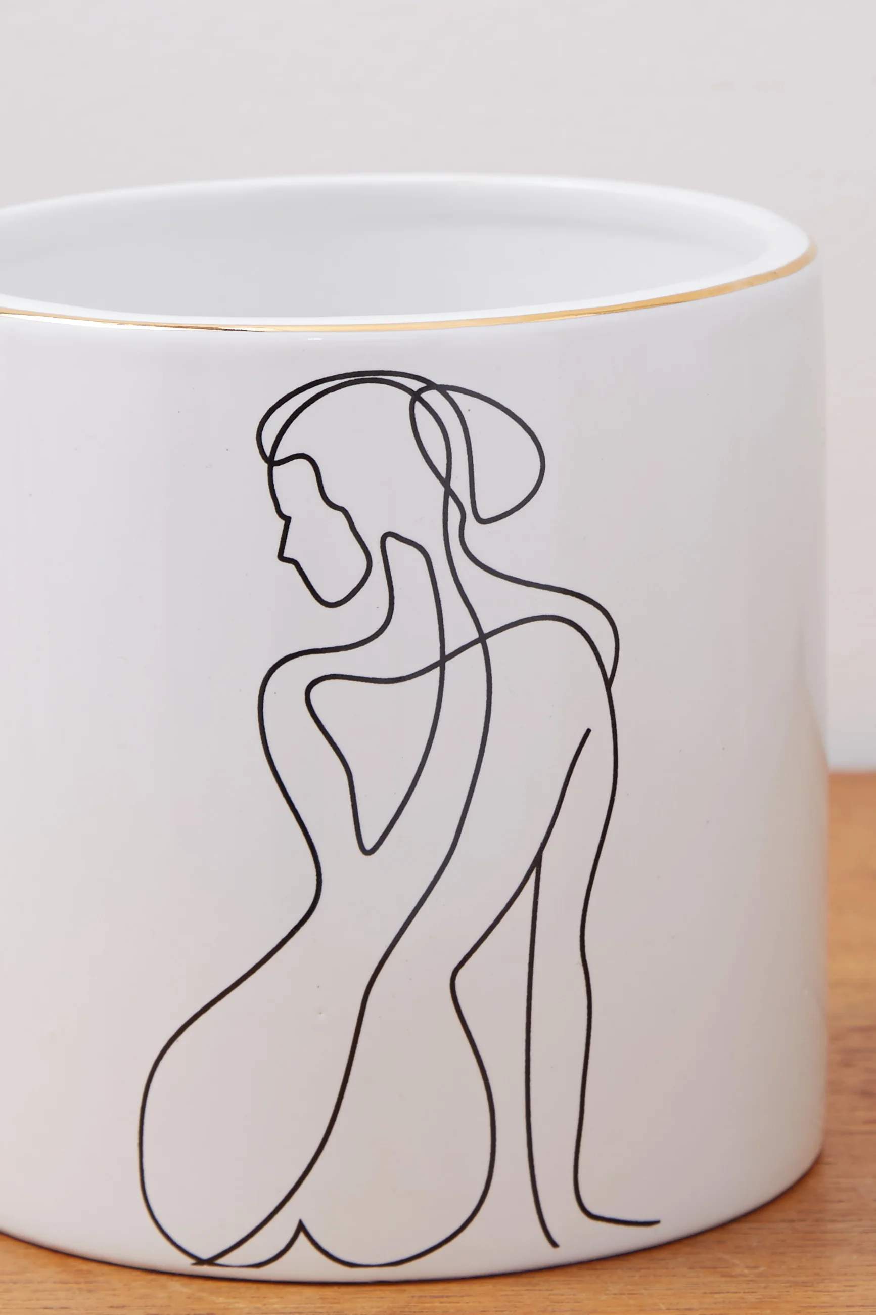 Sitting Woman Planter - Image 4